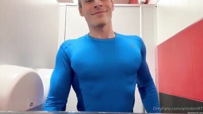 armzbro97 armzbro97 0594 - free gay porn