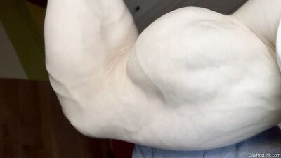armzbro97 armzbro97 0377 - free gay porn