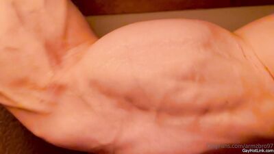 armzbro97 armzbro97 1298 - free gay porn