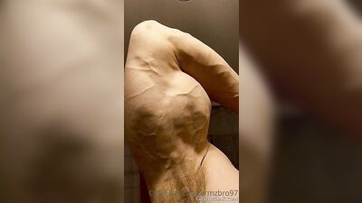 armzbro97 armzbro97 0481 - free gay porn