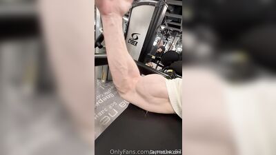 armzbro97 armzbro97 1235 - free gay porn