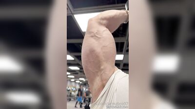 armzbro97 armzbro97 0185 - free gay porn