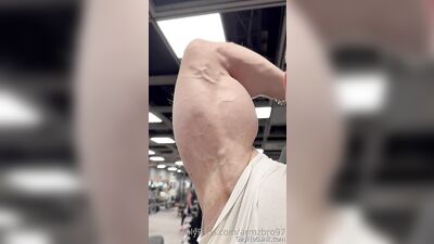armzbro97 armzbro97 0185 - free gay porn
