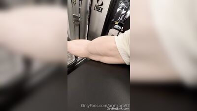 armzbro97 armzbro97 0458 - free gay porn