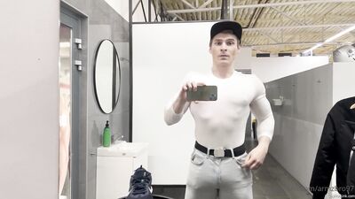 armzbro97 armzbro97 0809 - free gay porn