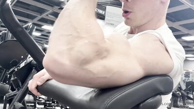 armzbro97 armzbro97 0336 - free gay porn