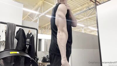 armzbro97 armzbro97 1168 - free gay porn