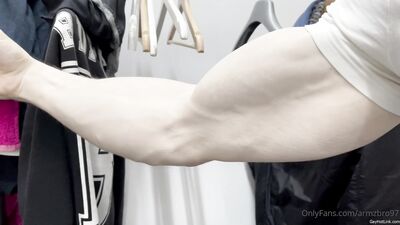 armzbro97 armzbro97 1528 - free gay porn