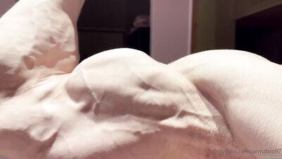 armzbro97 armzbro97 0991 - free gay porn