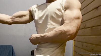 armzbro97 armzbro97 1332 - free gay porn