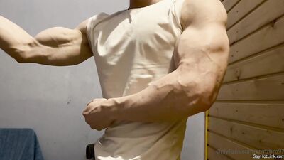 armzbro97 armzbro97 1332 - free gay porn