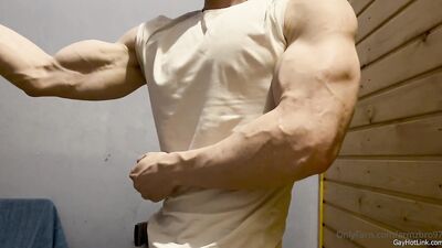 armzbro97 armzbro97 1332 - free gay porn