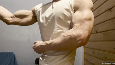 armzbro97 armzbro97 1332 - free gay porn