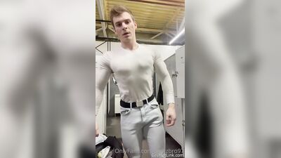 armzbro97 armzbro97 1500 - free gay porn