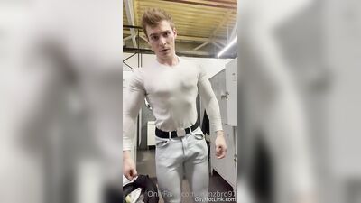 armzbro97 armzbro97 1500 - free gay porn