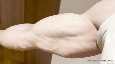 armzbro97 armzbro97 1543 - free gay porn