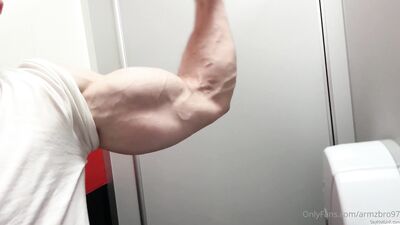 armzbro97 armzbro97 1419 - free gay porn