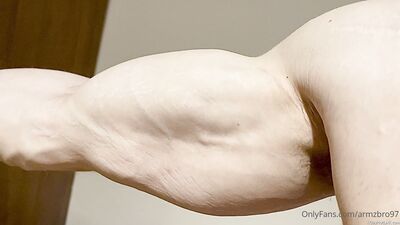 armzbro97 armzbro97 0921 - free gay porn