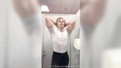 armzbro97 armzbro97 1067 - free gay porn