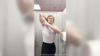 armzbro97 armzbro97 1067 - free gay porn