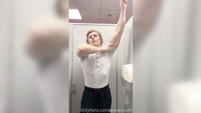armzbro97 armzbro97 1067 - free gay porn
