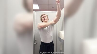 armzbro97 armzbro97 1067 - free gay porn