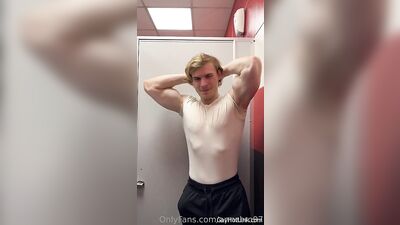 armzbro97 armzbro97 1233 - free gay porn