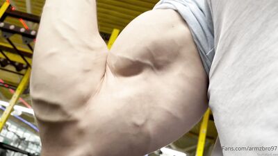 armzbro97 armzbro97 0874 - free gay porn