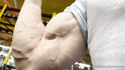 armzbro97 armzbro97 0874 - free gay porn