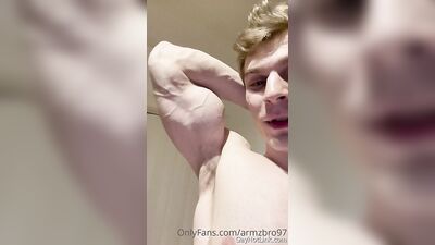 armzbro97 armzbro97 1129 - free gay porn