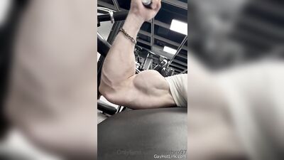 armzbro97 armzbro97 1418 - free gay porn