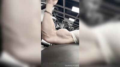 armzbro97 armzbro97 1418 - free gay porn