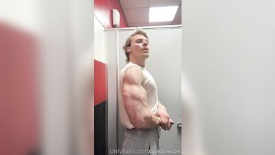 armzbro97 armzbro97 0132 - free gay porn