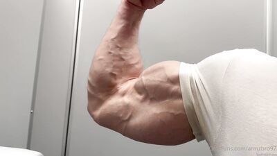 armzbro97 armzbro97 1131 - free gay porn
