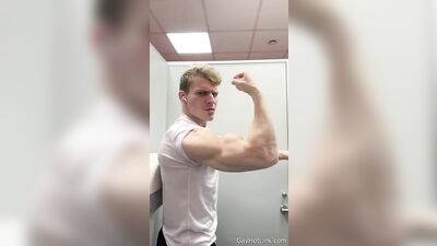 armzbro97 armzbro97 0224 - free gay porn