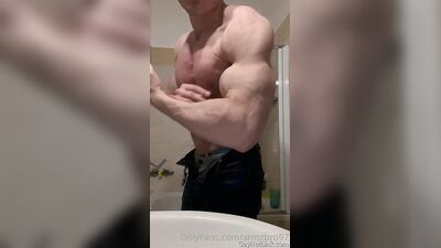 armzbro97 armzbro97 1218 - free gay porn
