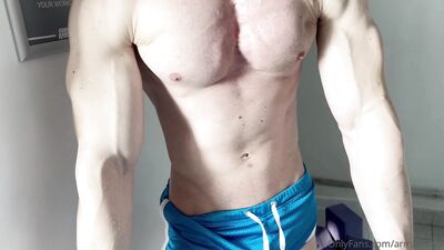 armzbro97 armzbro97 0933 - free gay porn