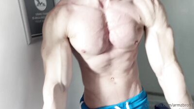 armzbro97 armzbro97 0933 - free gay porn