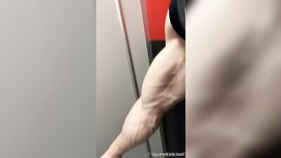 armzbro97 armzbro97 1180 - free gay porn