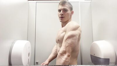 armzbro97 armzbro97 1071 - free gay porn