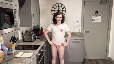 Kitchen Fuck Fest With Harvey Mc Donald Screams Like A Girl - free gay porn