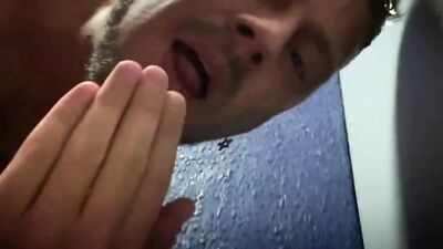 Fun Time at the Glory Hole (89)