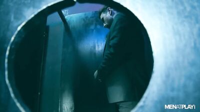 Fun Time at the Glory Hole (141)