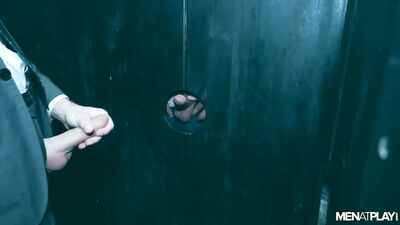 Fun Time at the Glory Hole (141)