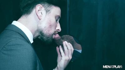 Fun Time at the Glory Hole (141)
