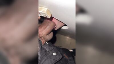 Fun Time at the Glory Hole (87)