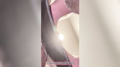 Fun Time at the Glory Hole (41)