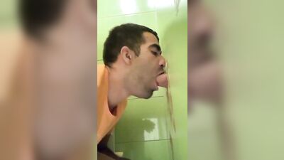 Fun Time at the Glory Hole (151)