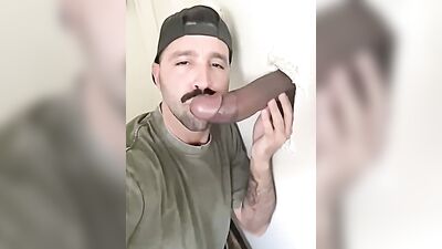 Fun Time at the Glory Hole (29)