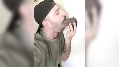 Fun Time at the Glory Hole (29)